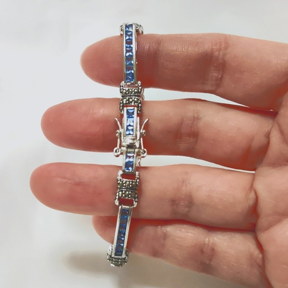 Blue Rhinestone Bracelet - Picture 5 of 9